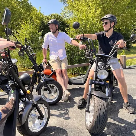 Heide Hoeve Vide Met Hottub | 5 Personen בית נופש